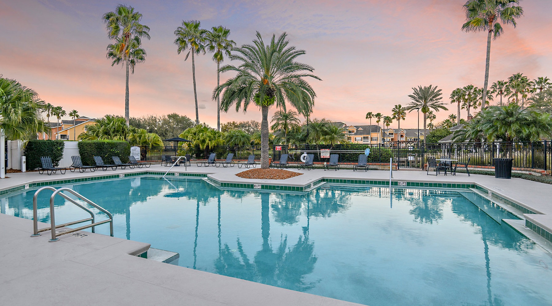 Park Central is a pet-friendly apartment community in Orlando, FL